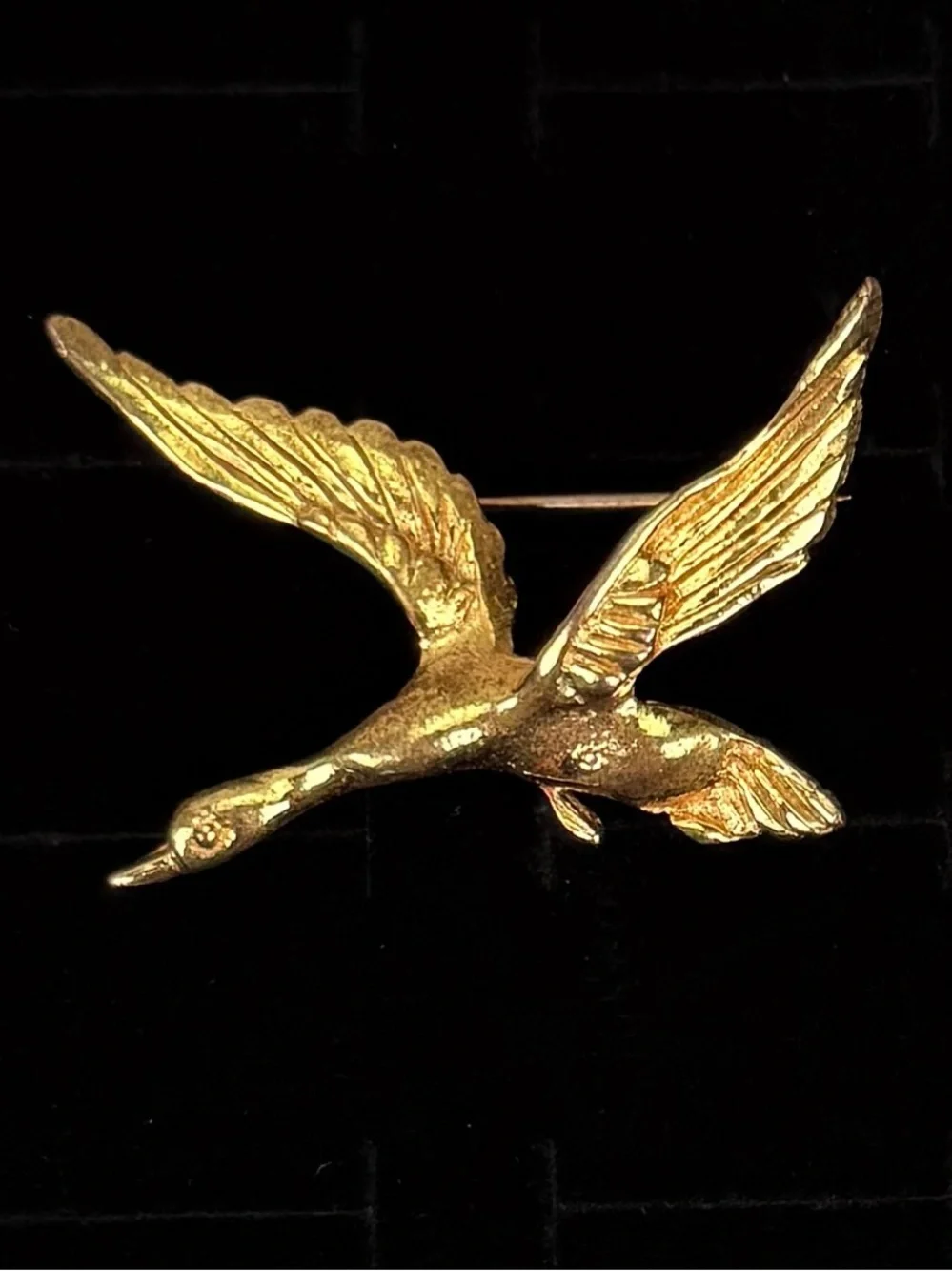 Vintage Flying Goose Bird Brooch Gold Tone Figural Wildlife Statement Pin